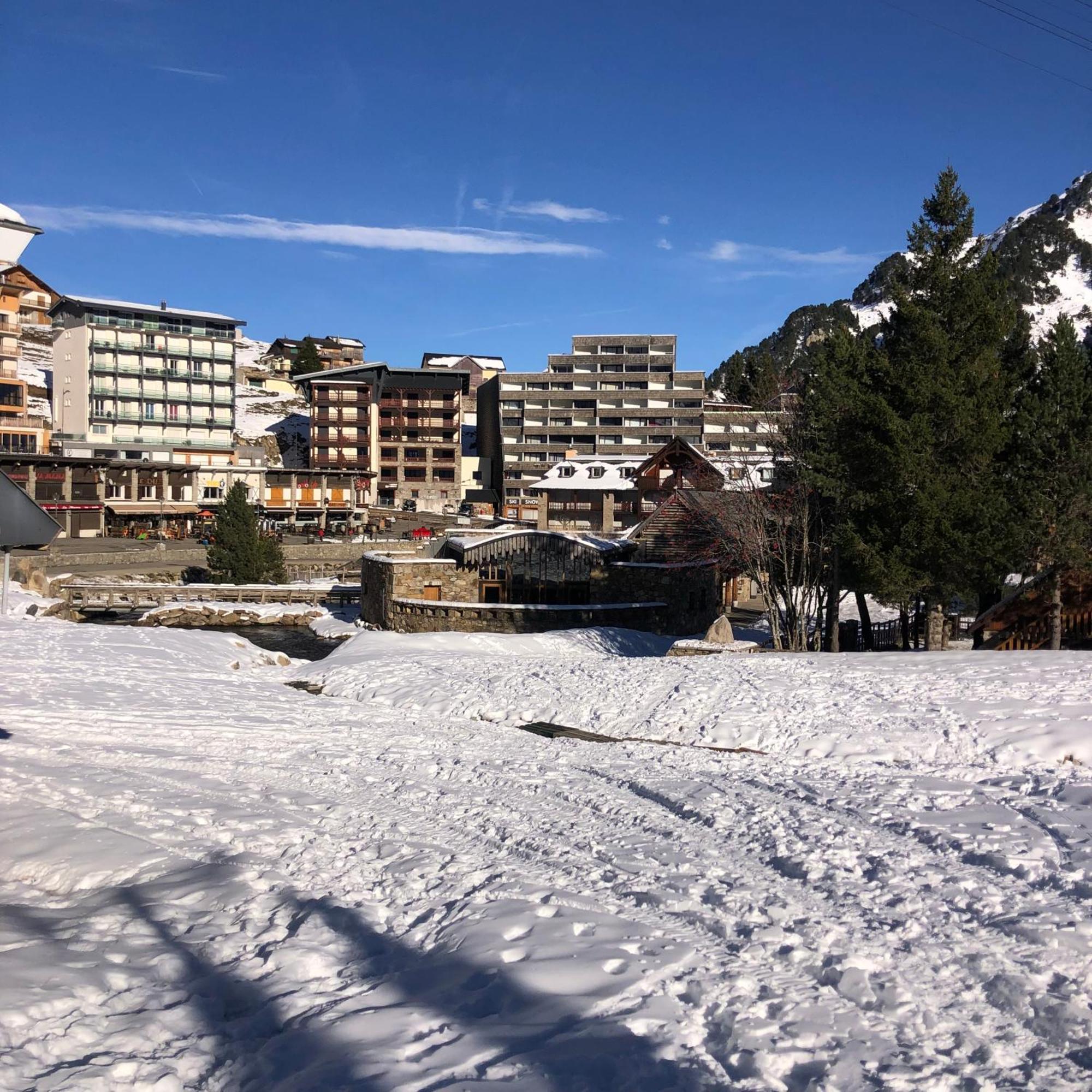 Duplex 8 Couchages, Au Pied Des Pistes De La Mongie Apartment Luaran gambar